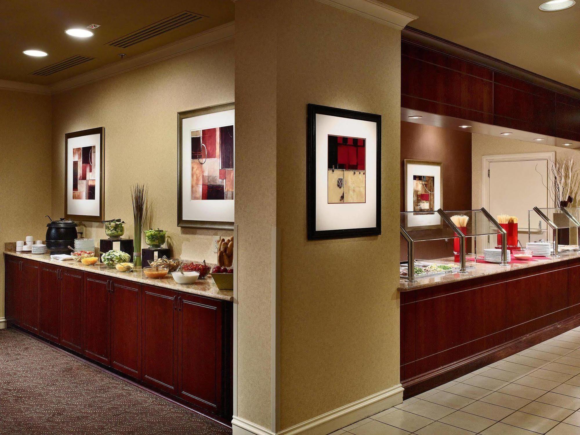 Doubletree By Hilton Hotel Columbia Exterior photo